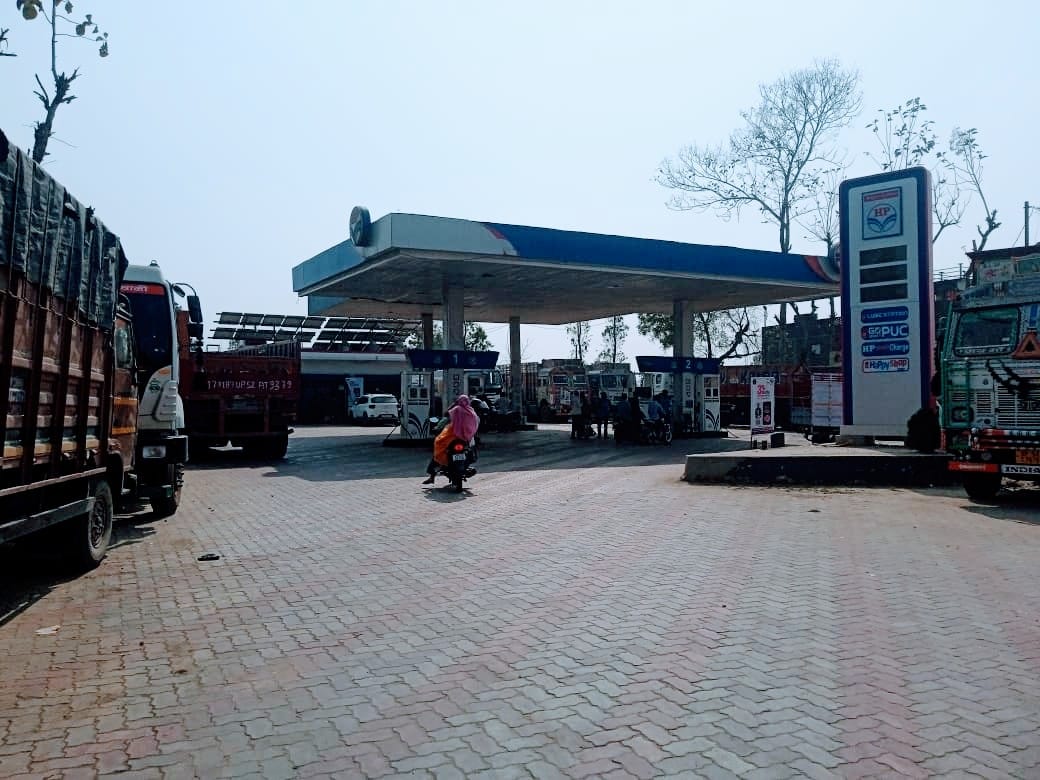 Hindustan Petroleum Corporation Limited - Pakdi Jungle, Maharajganj