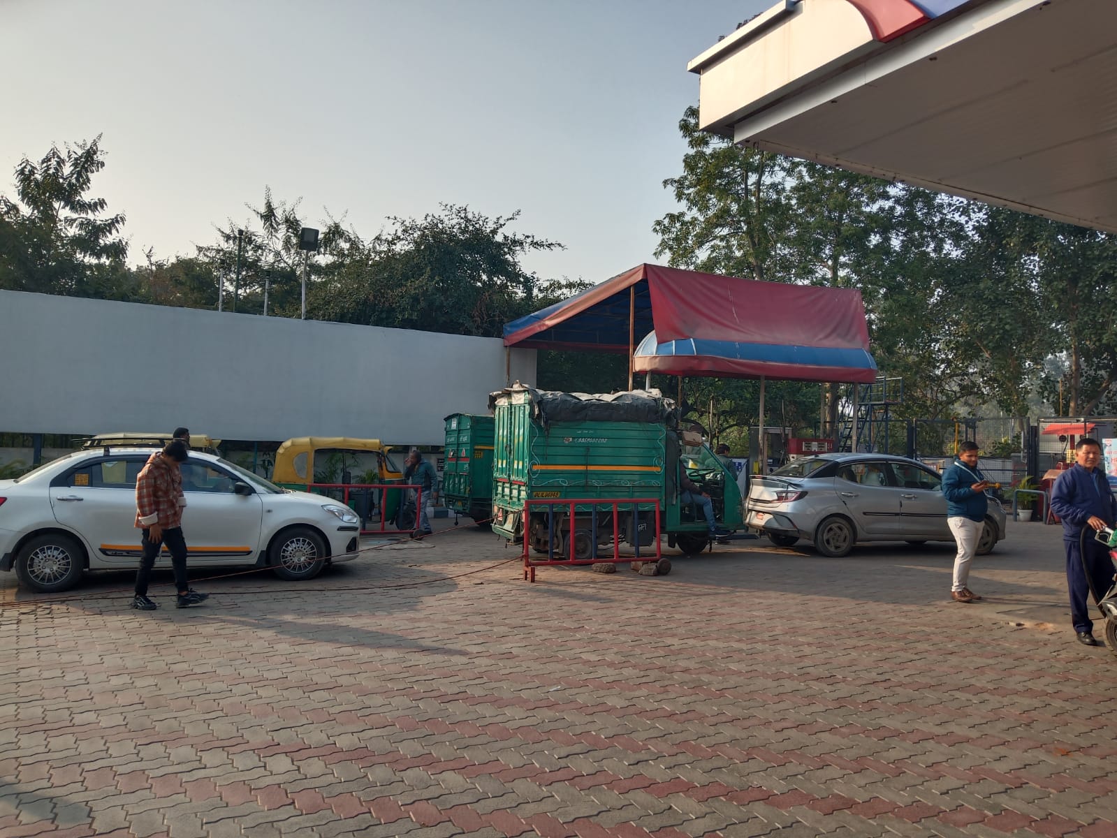 Hindustan Petroleum Corporation Limited - Shahdara, New Delhi