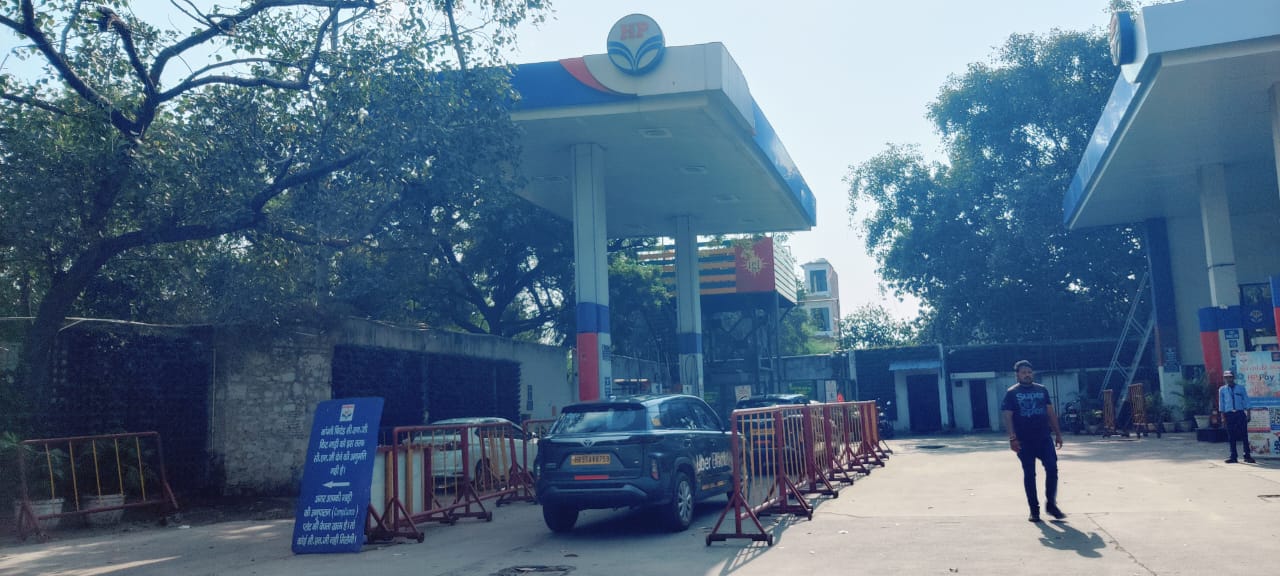 Hindustan Petroleum Corporation Limited - Friends Colony, New Delhi