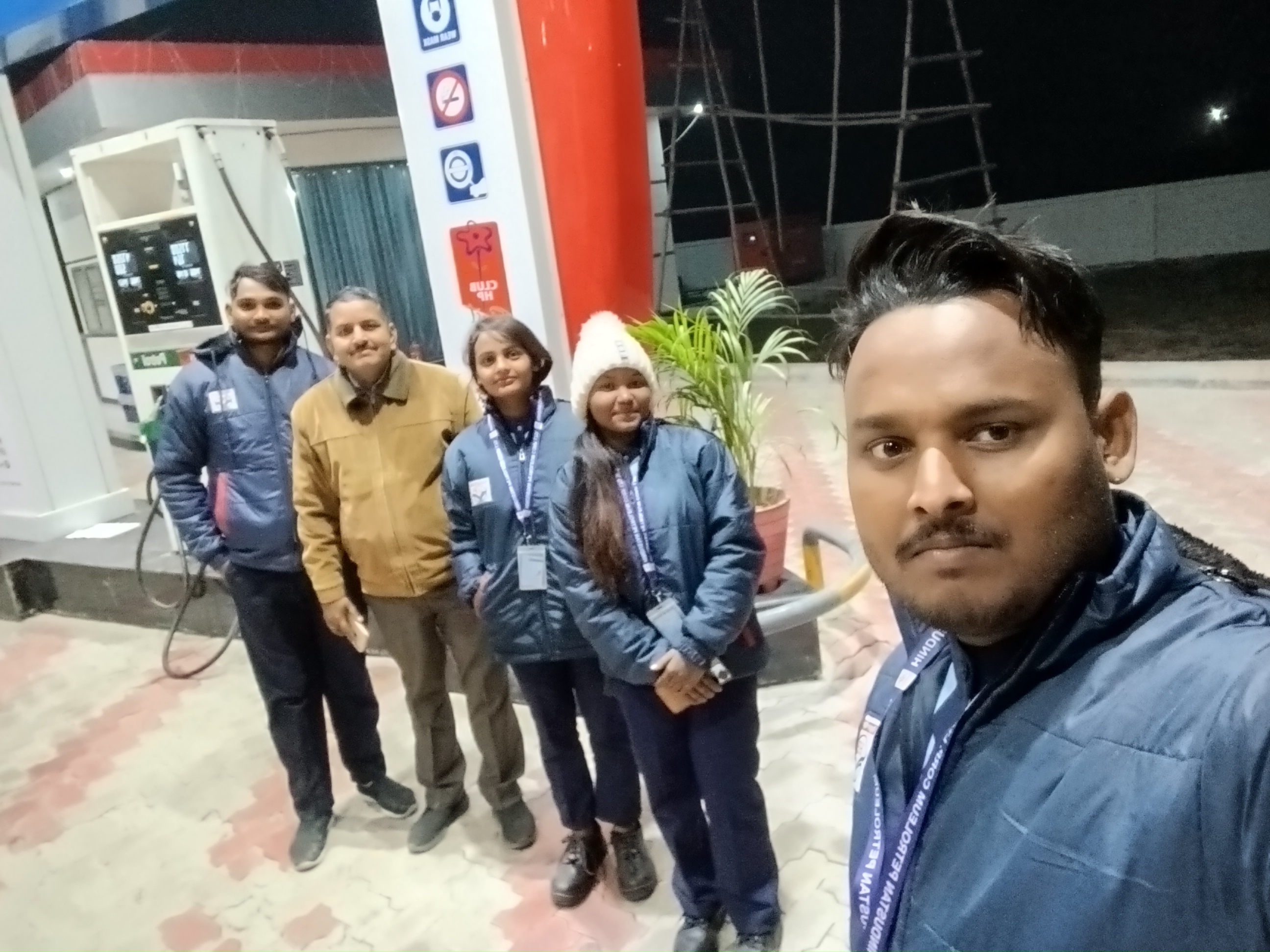 Hindustan Petroleum Corporation Limited - Gorakhpur Deoria Road, Gorakhpur