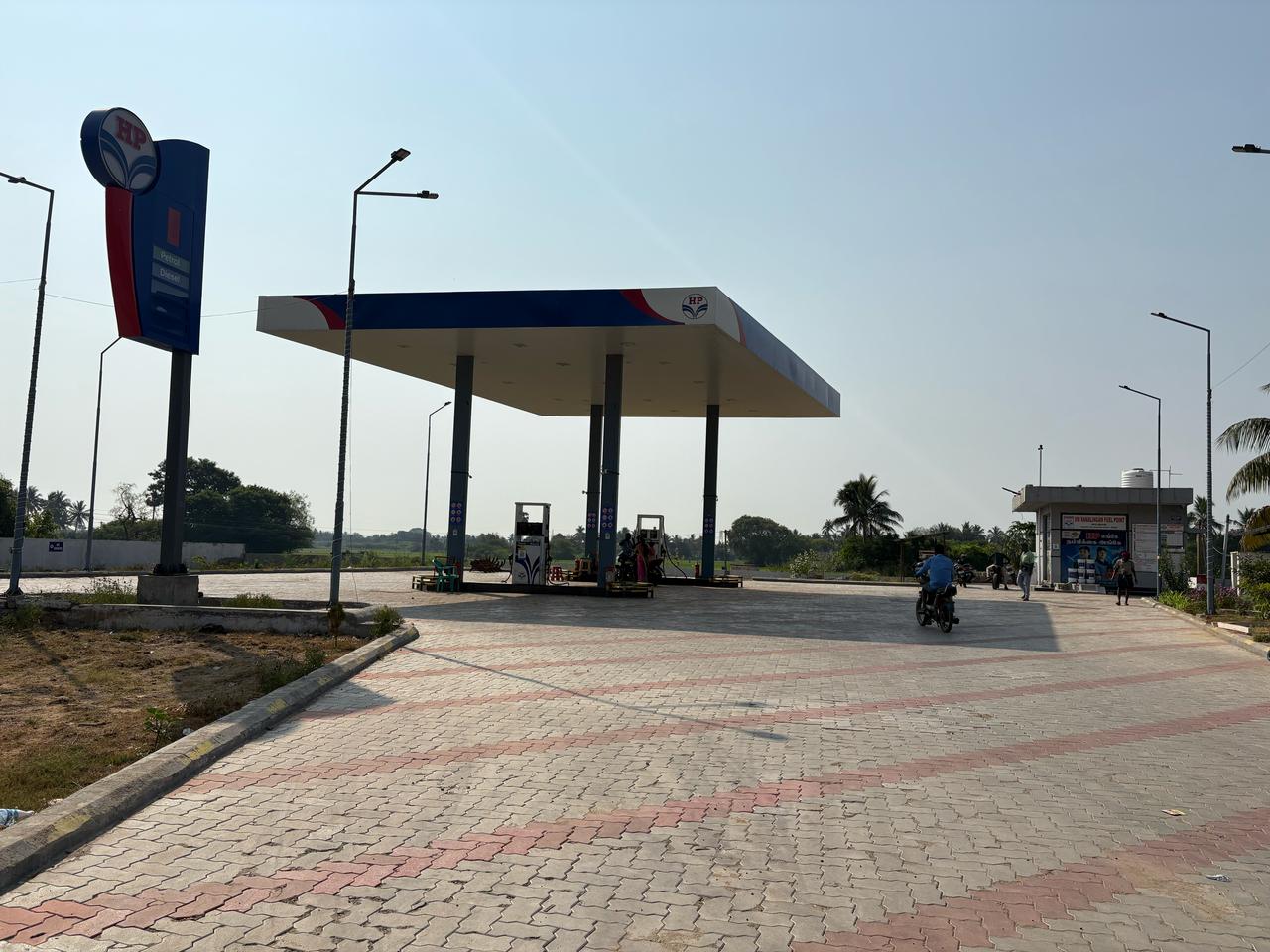 Hindustan Petroleum Corporation Limited - Kadaladi Main Road, Tiruvannamalai