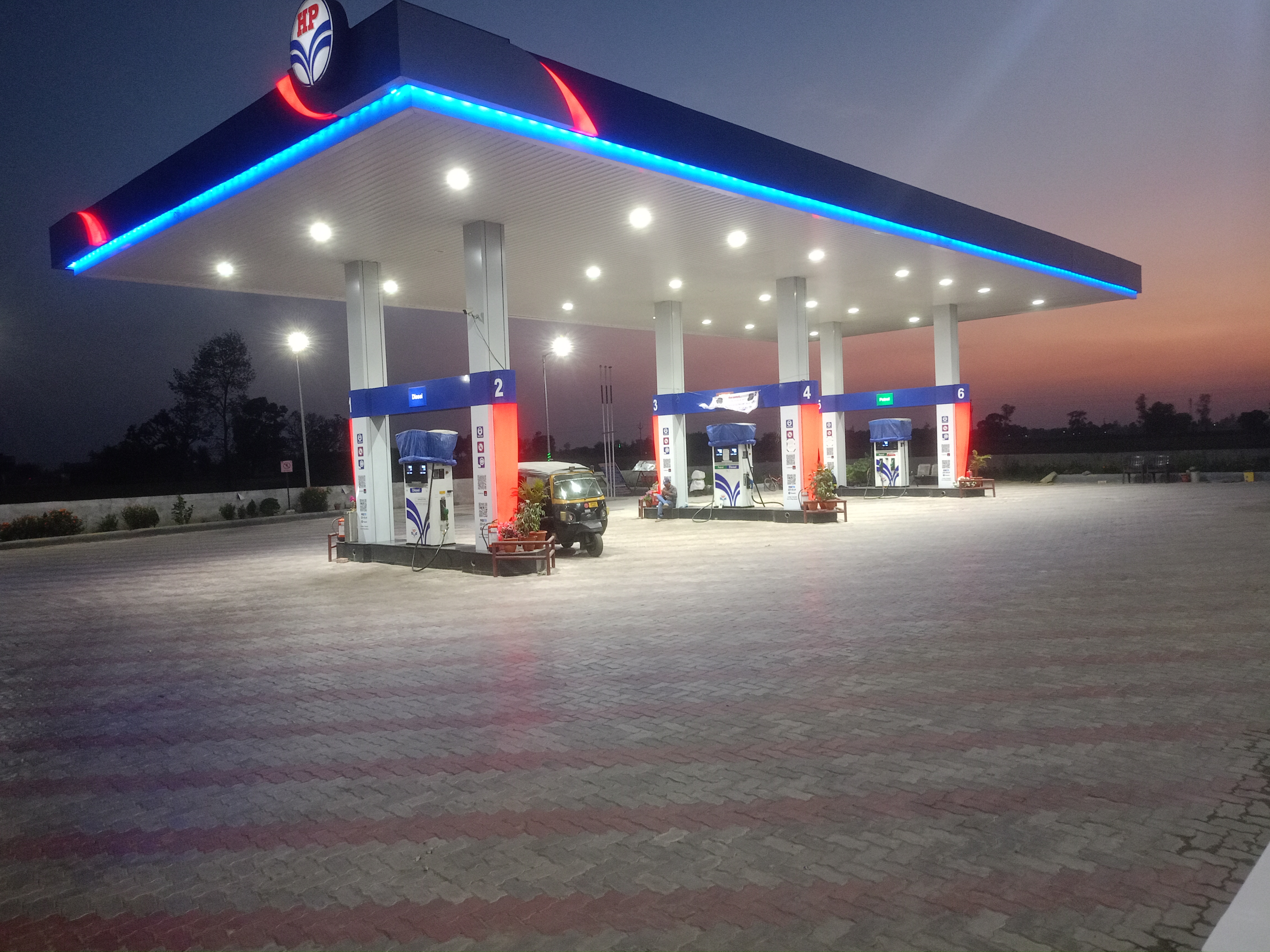 Hindustan Petroleum Corporation Limited - Tarakulawa, Maharajganj