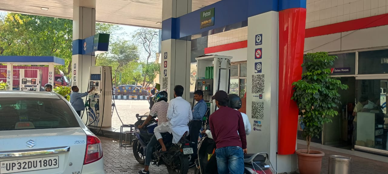 Hindustan Petroleum Corporation Limited - Raj Bhavan Colony, Lucknow