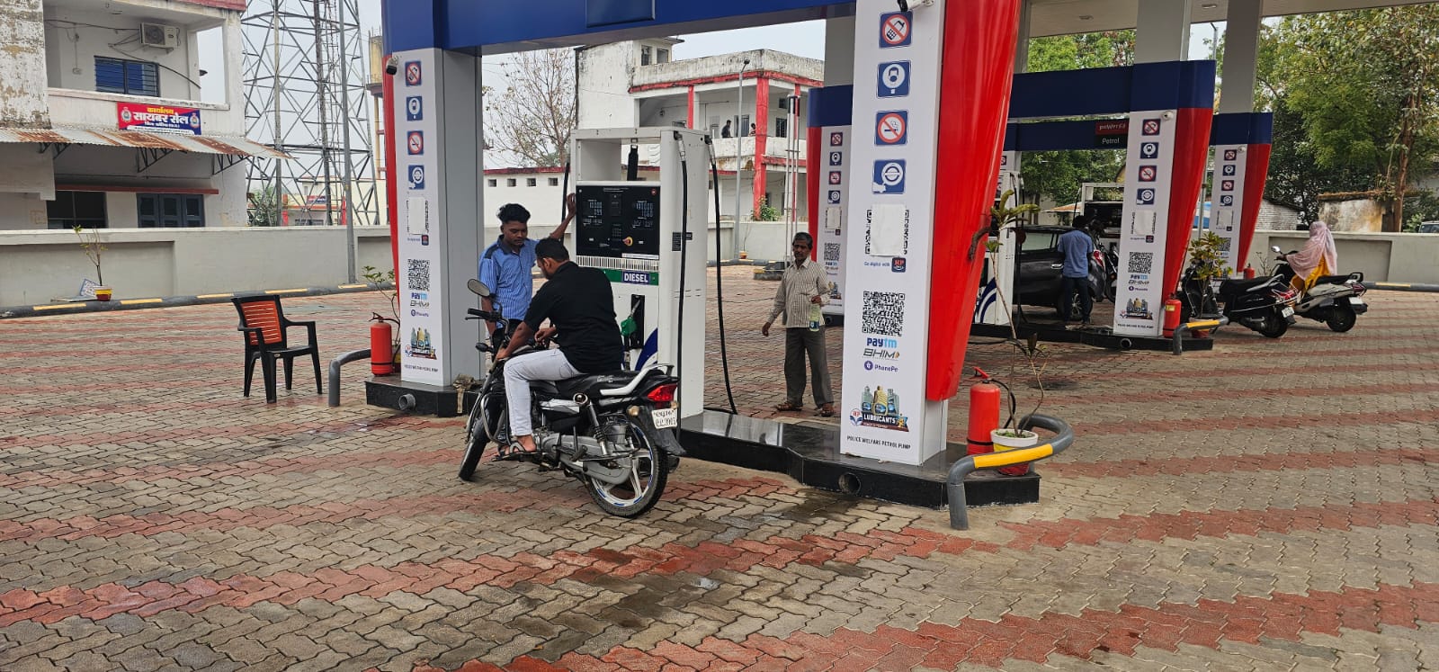 Hindustan Petroleum Corporation Limited - Hospital Road, Baikunthpur