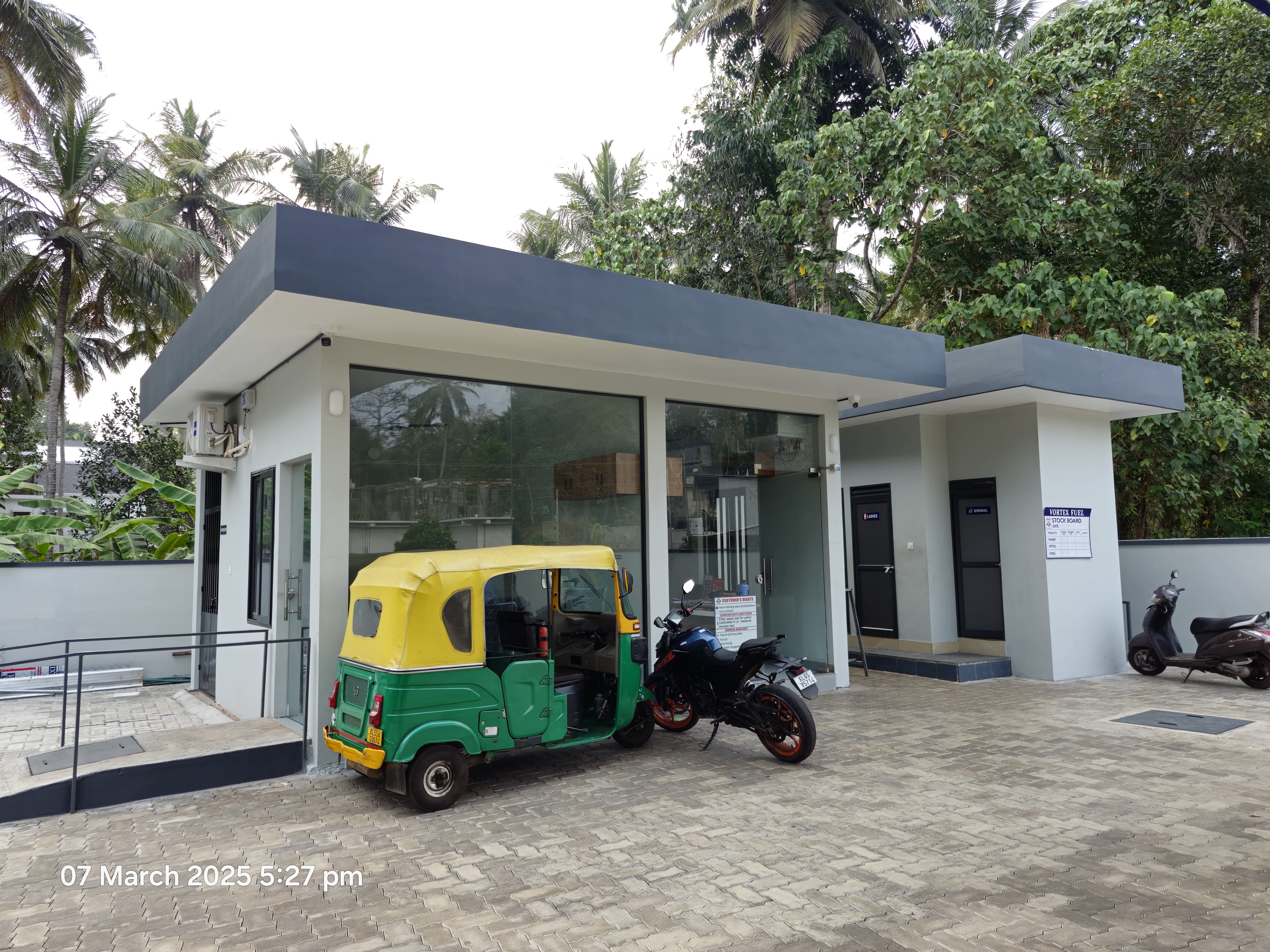 Hindustan Petroleum Corporation Limited - Muthoor, Tirur