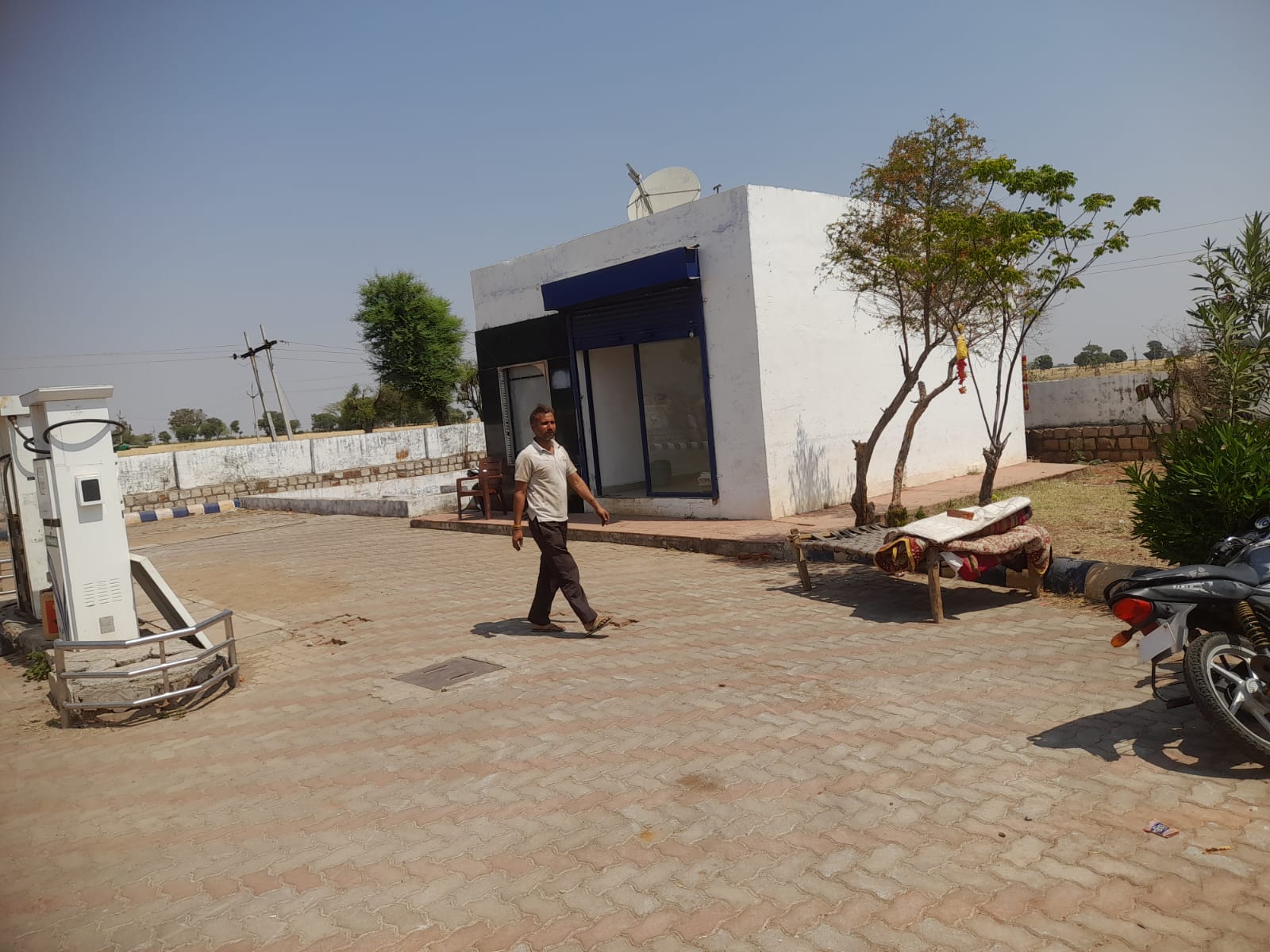 Hindustan Petroleum Corporation Limited - Kutwara, Shivpuri