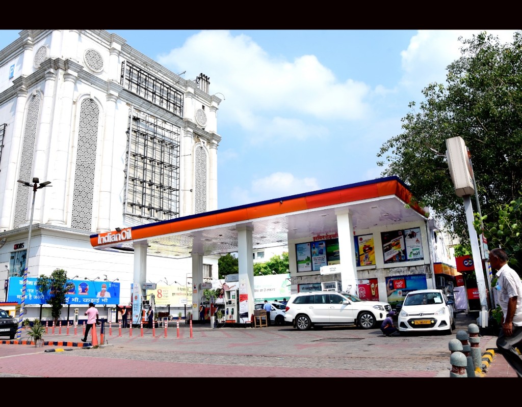 IndianOil - Baba Kharak Singh Marg, New Delhi
