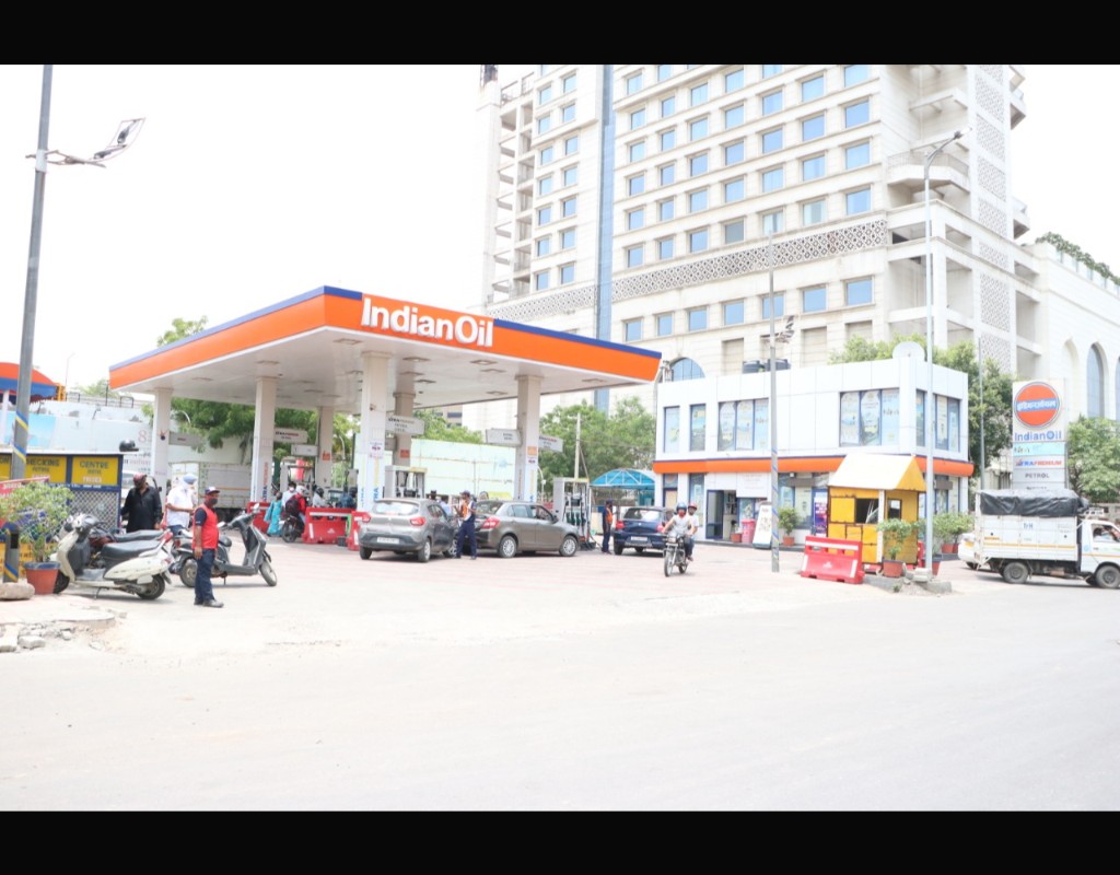 IndianOil - Janakpuri, New Delhi