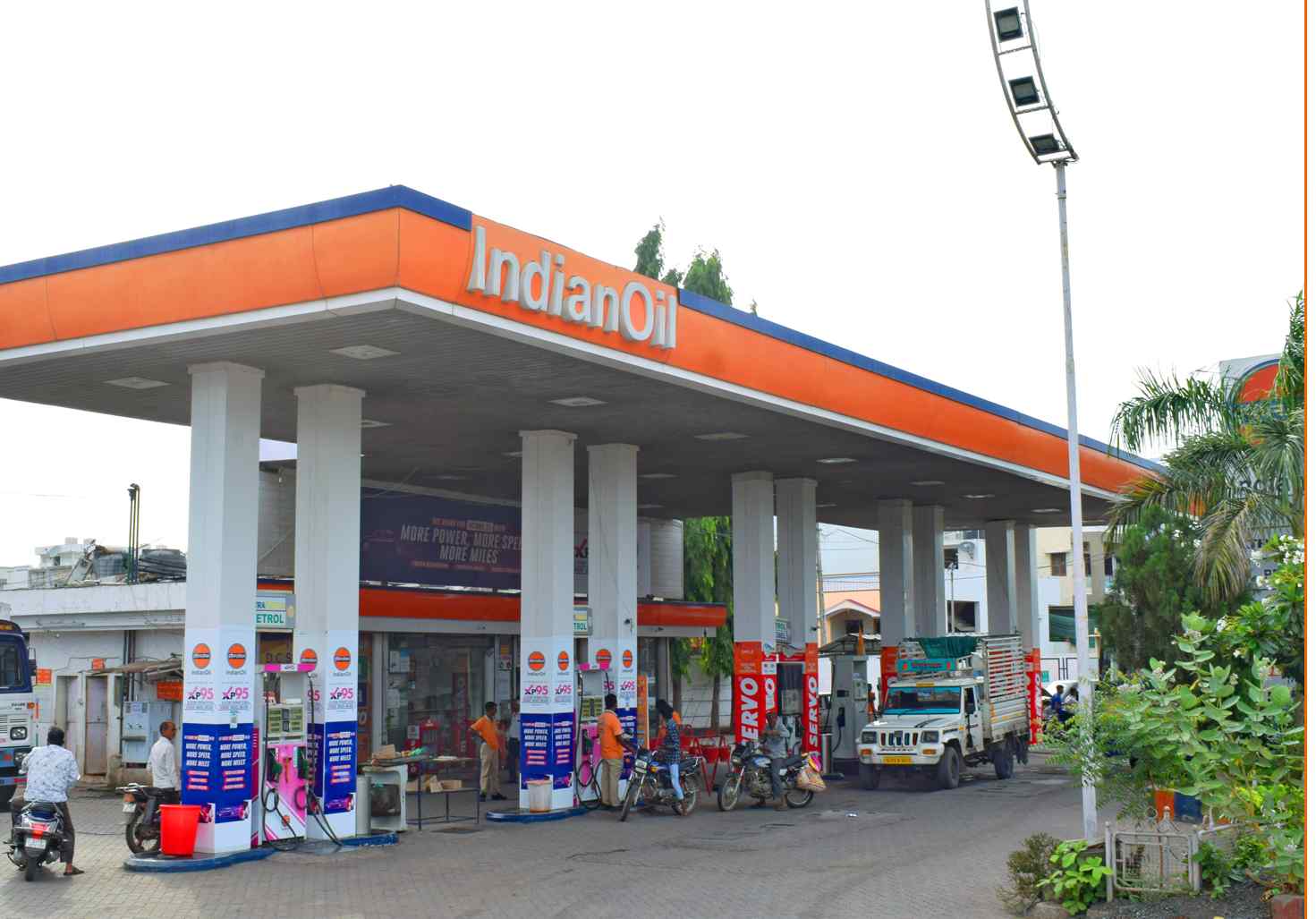 IndianOil - dophnii nka, Surat