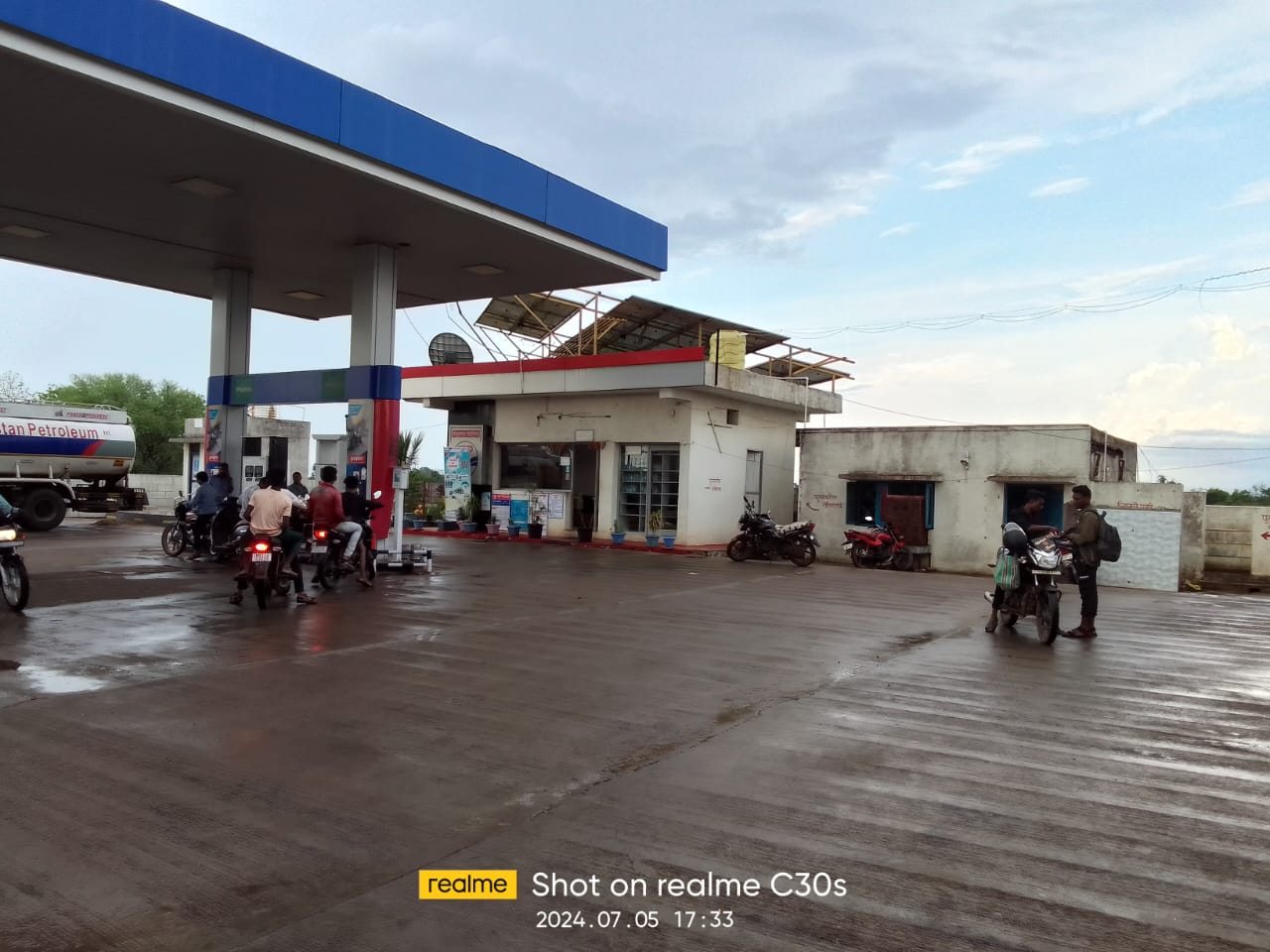 Hindustan Petroleum Corporation Limited - Chamorshi, Chandrapur