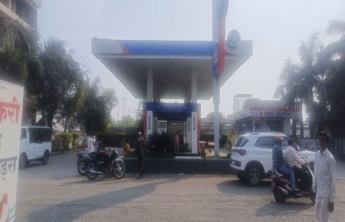 Hindustan Petroleum Corporation Limited - Balaji Complex Road, Washim