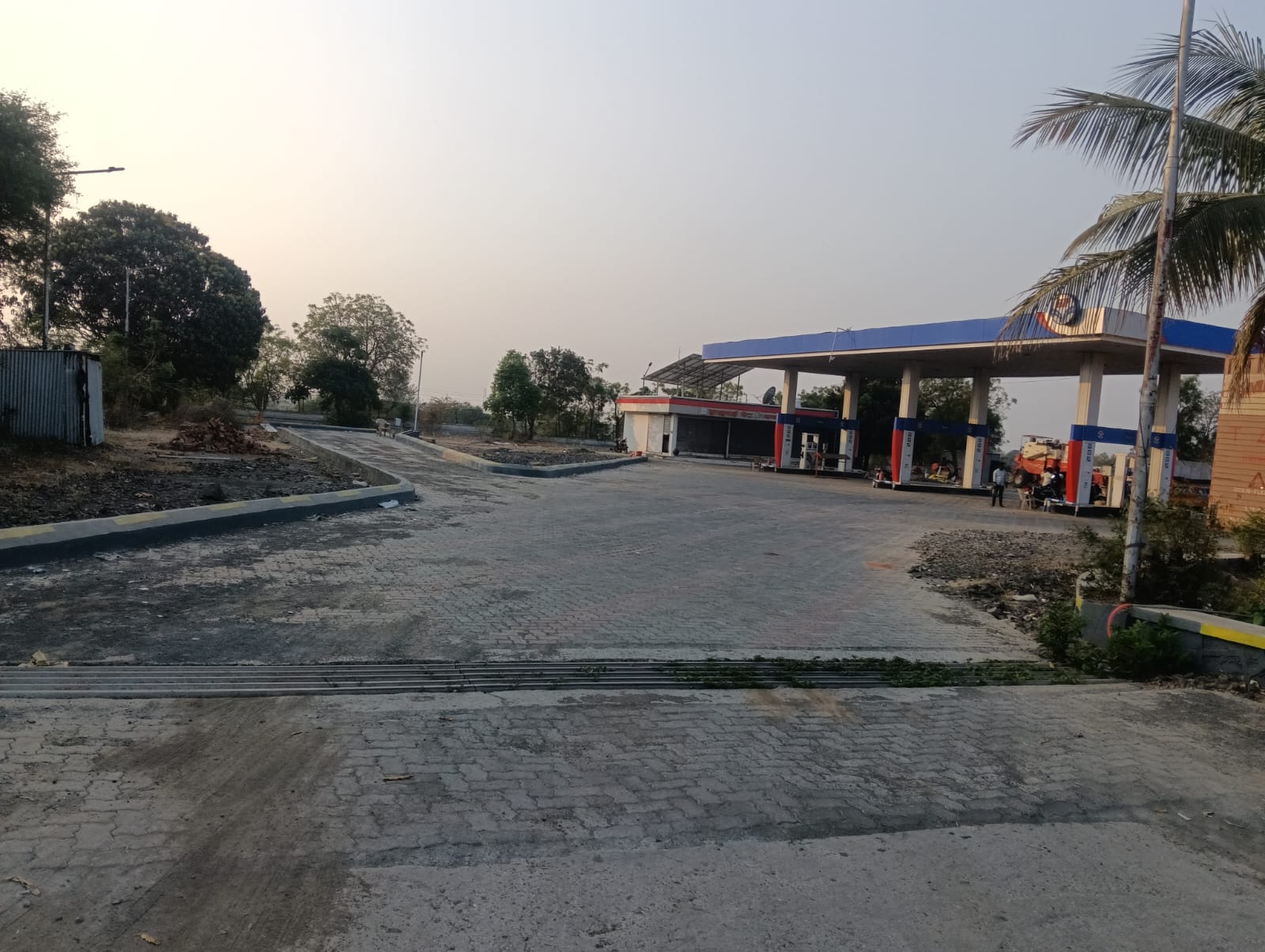 Hindustan Petroleum Corporation Limited - Lokhandi Sawargaon, Beed