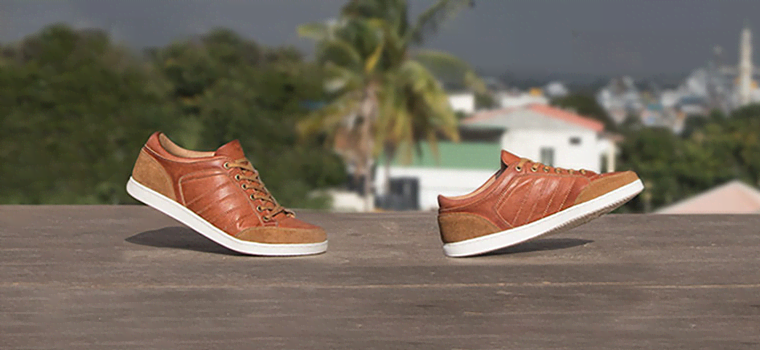 Trends Footwear - Vikaspuri, New Delhi